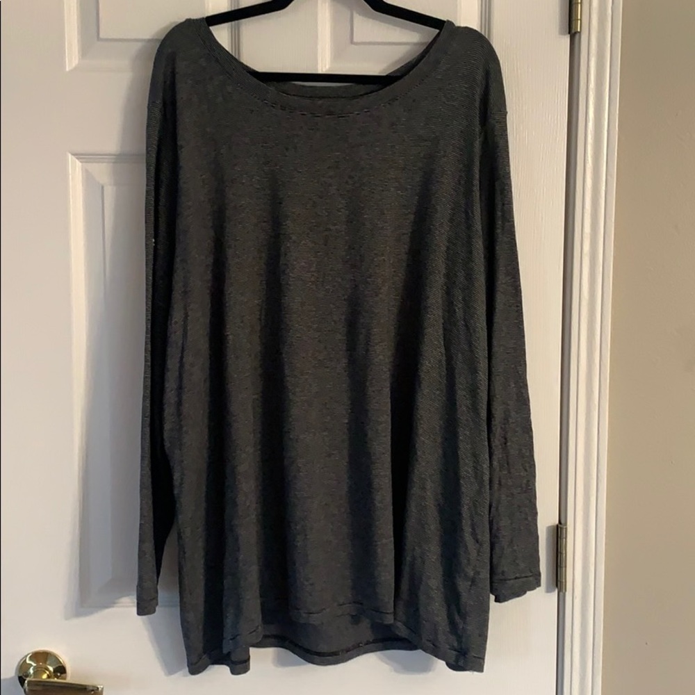 Tees. Long sleeve.